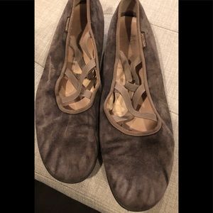 Mephisto brown flats 10